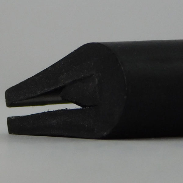 Rubber-Edge-Trim-C1013-profile